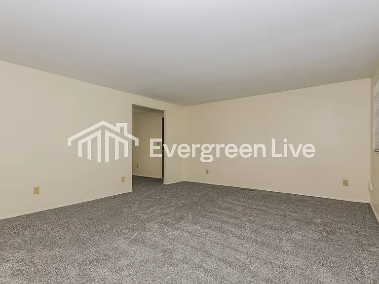7131 Kismet Pl — Photo 3