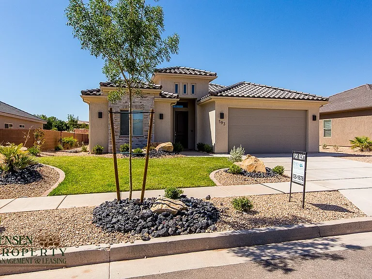 593 N Sage Crest Dr — Photo 3