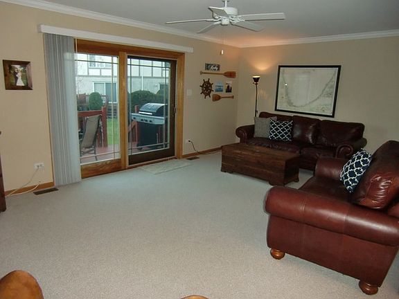 2nd image of 15959 Ashford Ct