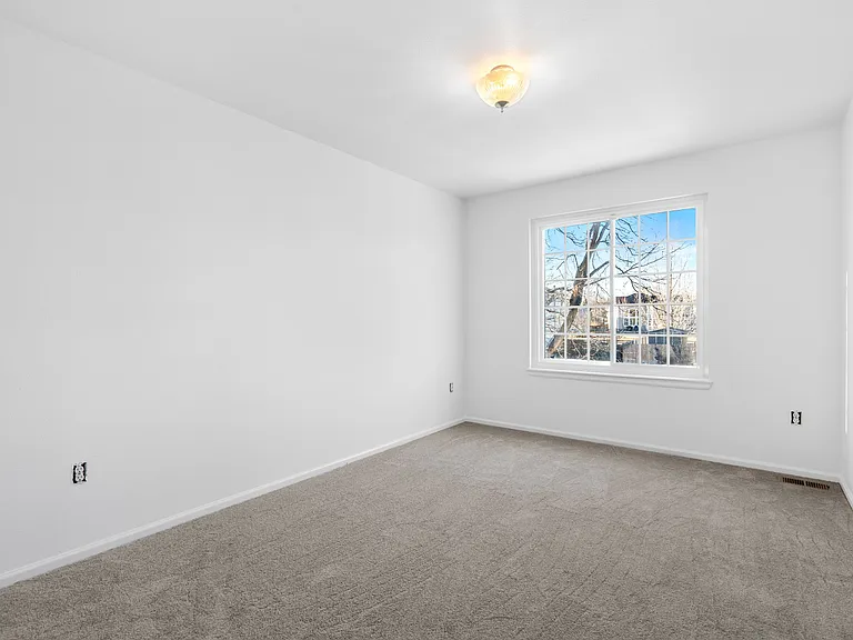12620 Winona Ct — Photo 19
