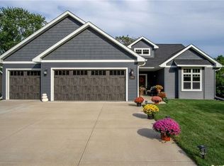 2483 McKinley Rd, Eau Claire, WI 54703