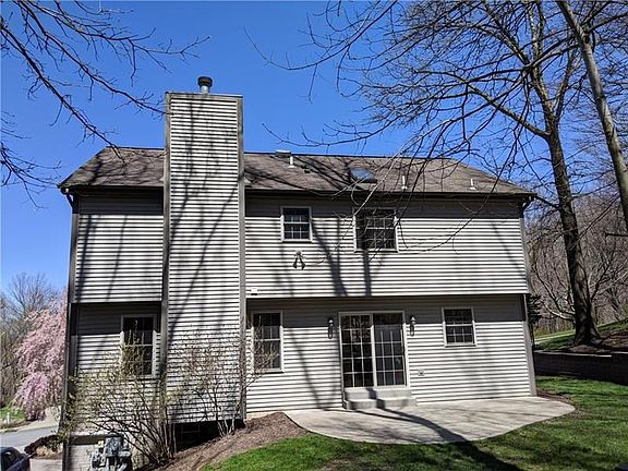 2nd image of 730 Bridle Path Dr