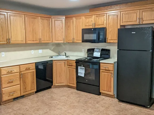 Twin Gate Apartments LLC, 1548-1558 Highland Ave #2, Waterbury, CT 06708
