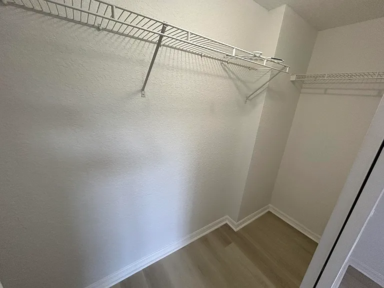 2202 Belmont Ln #2202 — Photo 10