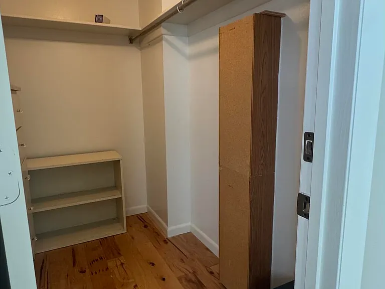 2704 Cardinal Dr — Photo 10