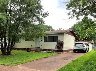 263 Dashwood Dr, Saint Louis, MO
