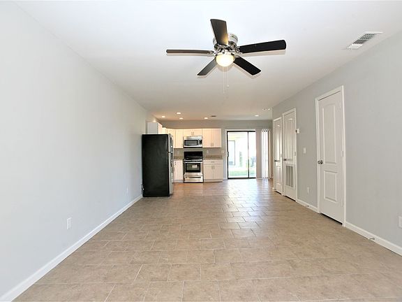 3rd image of 6121 Harvey St APT 15