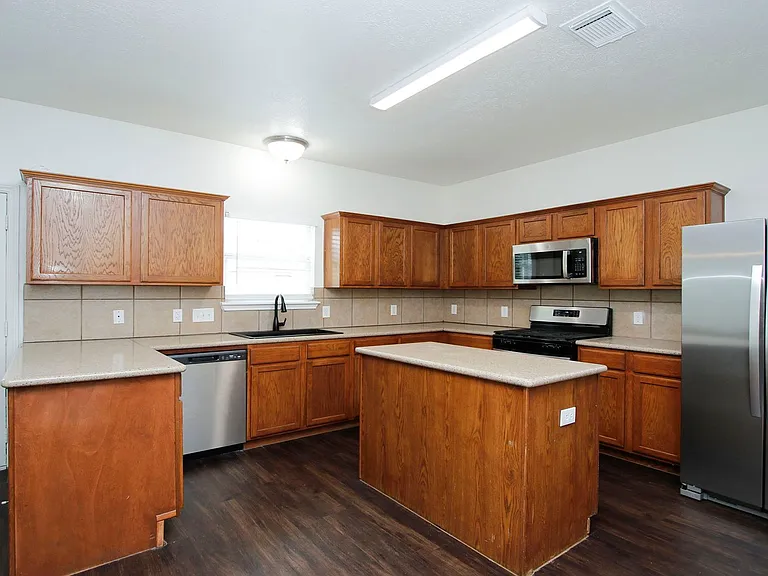20102 Glacier Falls Dr — Photo 15