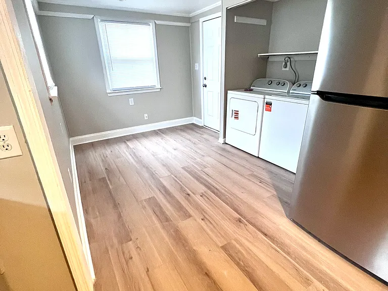 3305 Herbert St — Photo 6