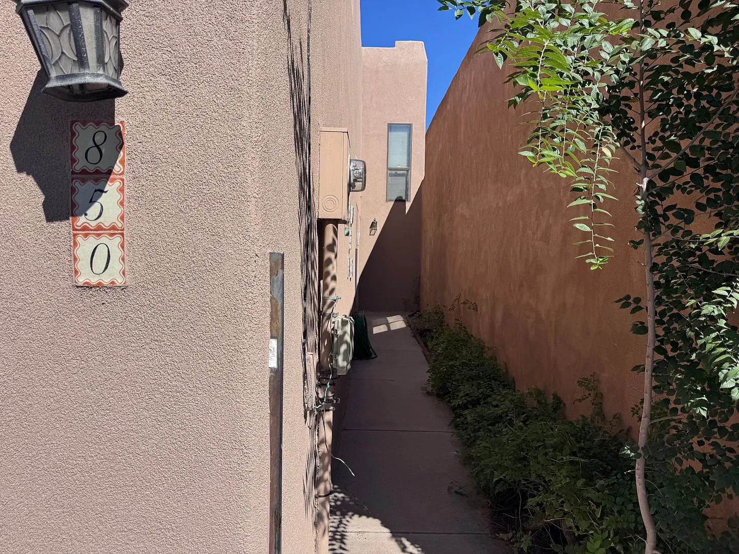 Charming Townhouse Near Old Town — Photo 2