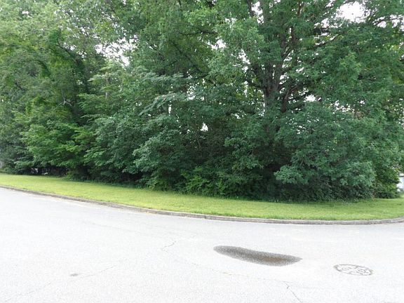5th image of 0 Oakwood St