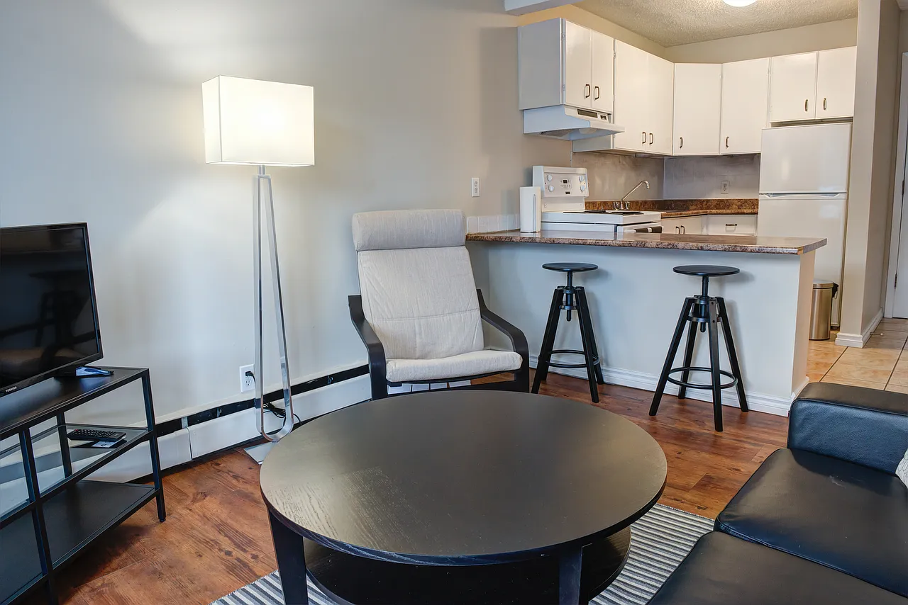 Skyview Apartments — Photo 1