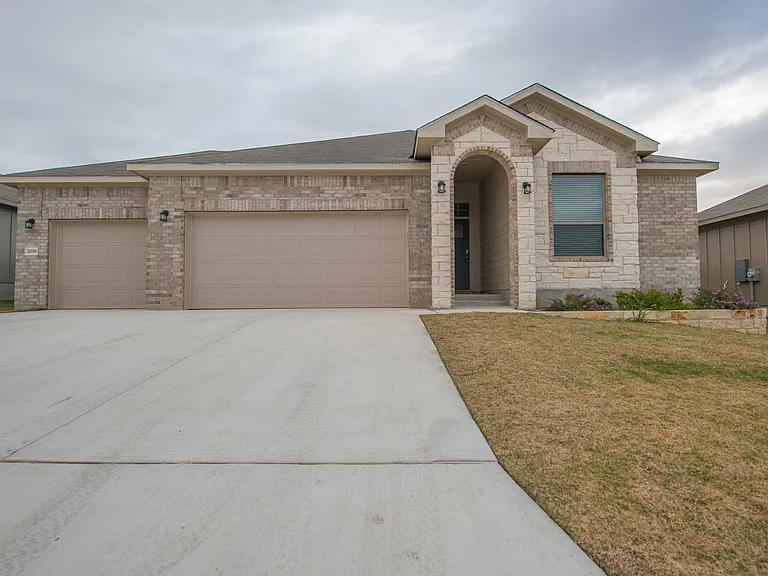 2839 Fox River Dr — Photo 19