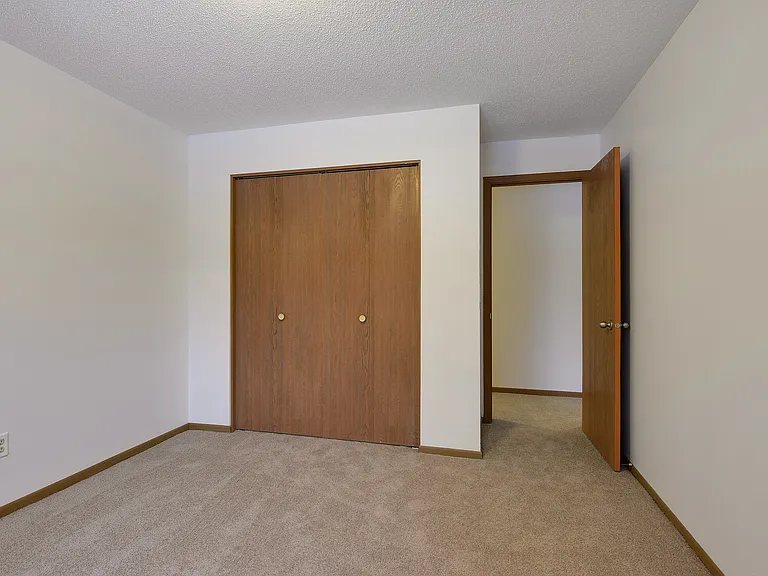 Pine Point — Photo 10