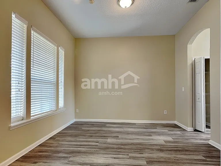 11417 Johnson Creek Cir — Photo 5