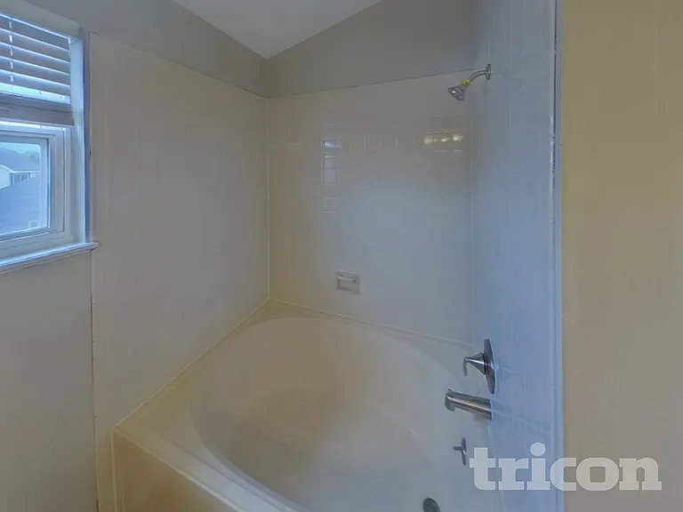 4820 Jet Wing Cir W — Photo 9