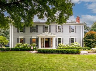 35937 Fredericksburg Rd, Farmington Hills, MI 48331