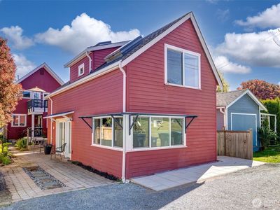 5623 Kirkwood Place N #1, Seattle, WA, 98103
