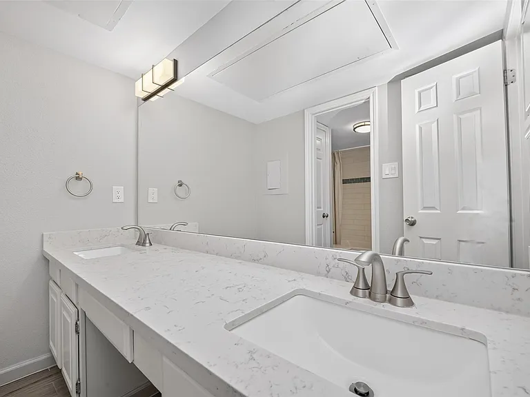 1311 Antoine Dr #195 — Photo 18