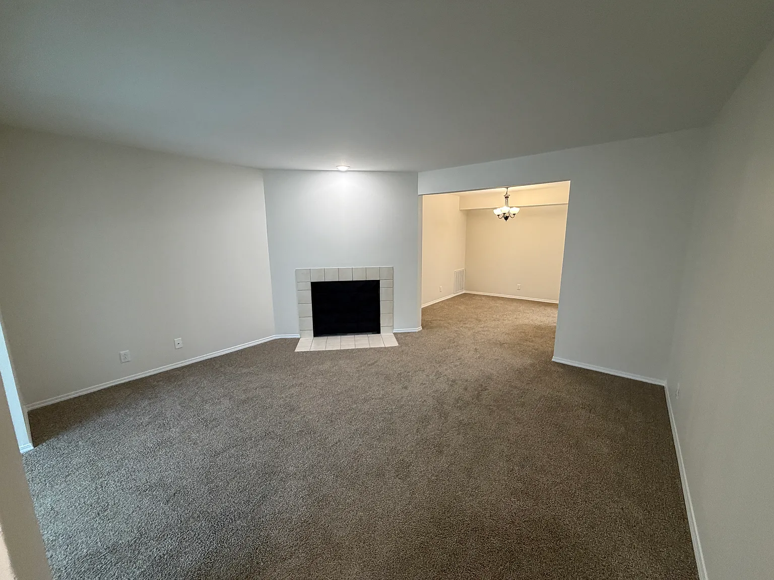 2 bed, 1086 sqft, $1,290 — Photo 4