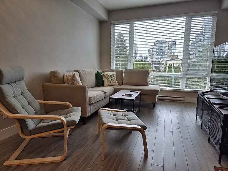 1188 Johnson St — Photo 3