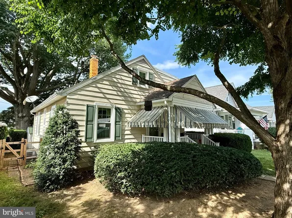 2241 Garfield Ave, West Lawn, PA 19609