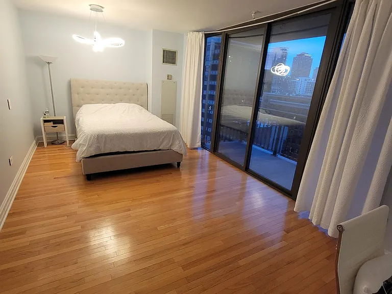 630 N State St #1201 — Photo 14