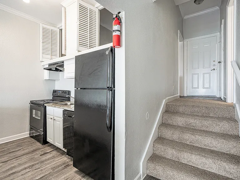 The Oceanfront Galveston Apartments — Photo 76