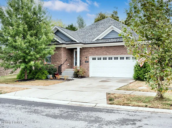 8123 Cedar Crest Ln, Louisville, KY 40291