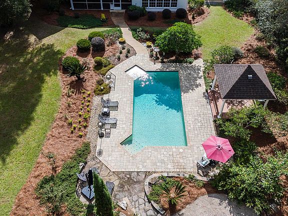4th image of 1052 Summerbrooke Dr