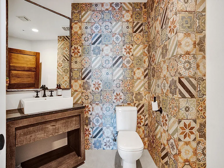 17301 Biscayne Blvd — Photo 4