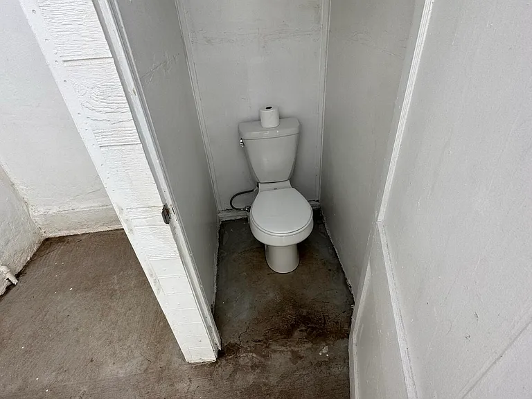902 Orange St — Photo 23