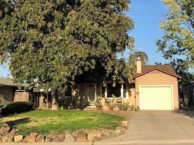 2312 Darwin St photo 1