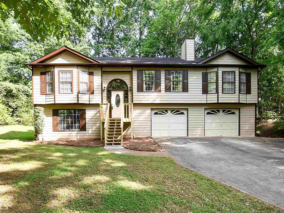 1st image of 688 Dogwood Dr