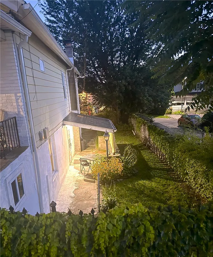 1 bed, 700 sqft, $1,050 — Photo 3