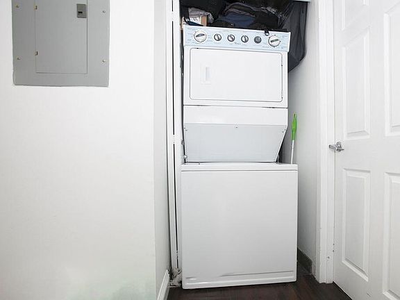 In Unit Washer Dryer