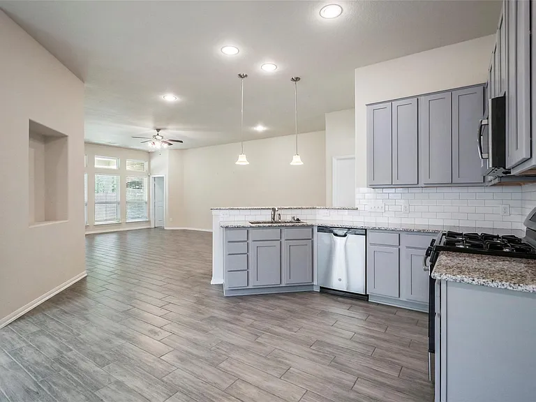 3227 Fairhaven Ln — Photo 17