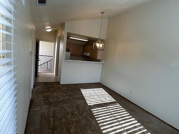 3rd image of 4319 Railroad Ave APT 1