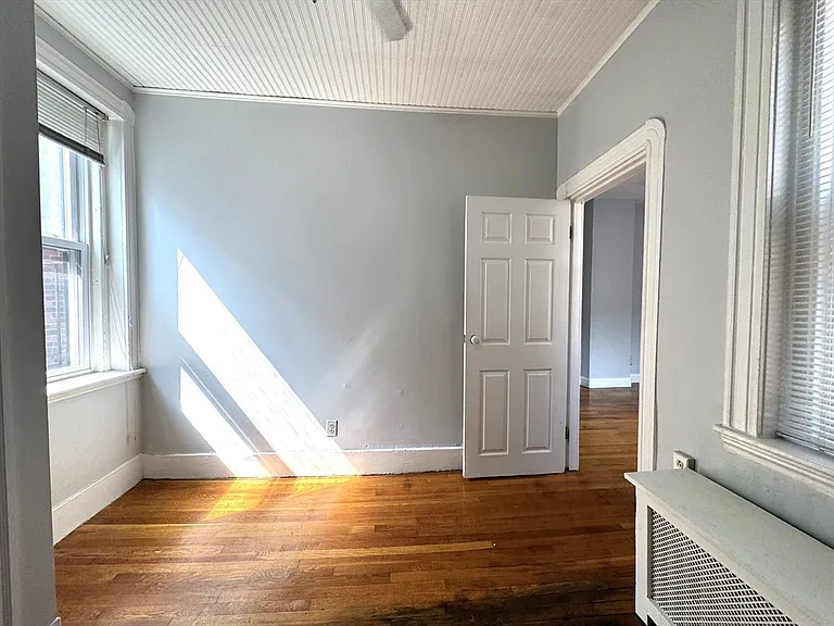 11 Irving St #7 — Photo 5