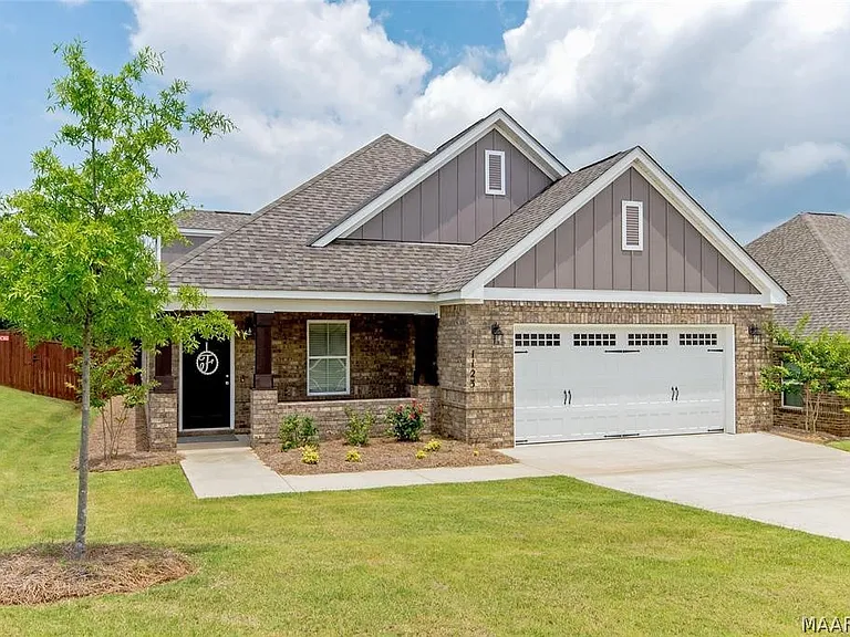 1123 Benjamin Way — Photo 1