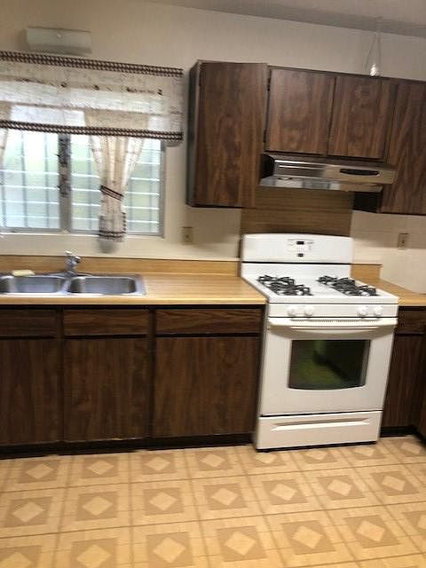 2nd image of 98-427 Kilihea Way