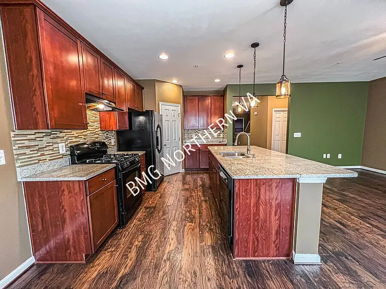 9535 Center St — Photo 7