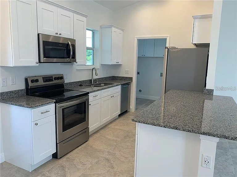 266 Rockwood St NW — Photo 3