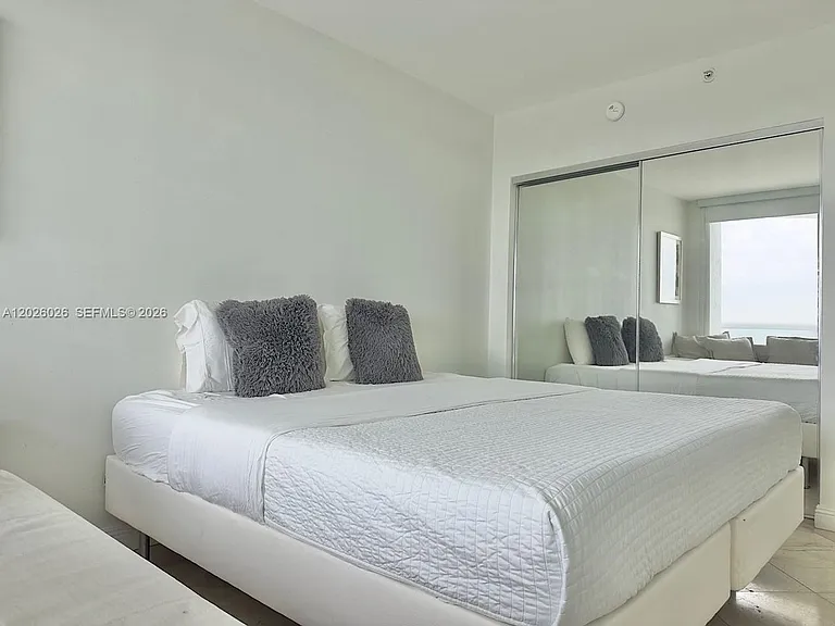 16400 Collins Ave #1545 — Photo 7