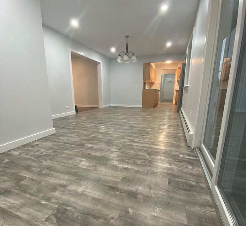 Dining Room leading into kitchen and living room.