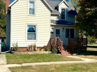 577 E Franklin St, Paxton, IL 60957