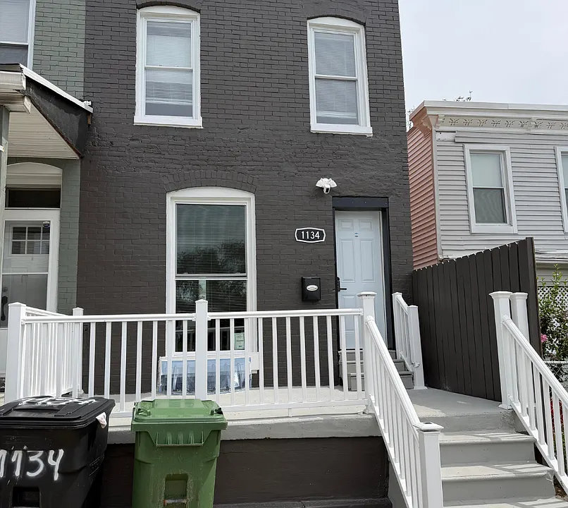 1134 Montpelier St #2C