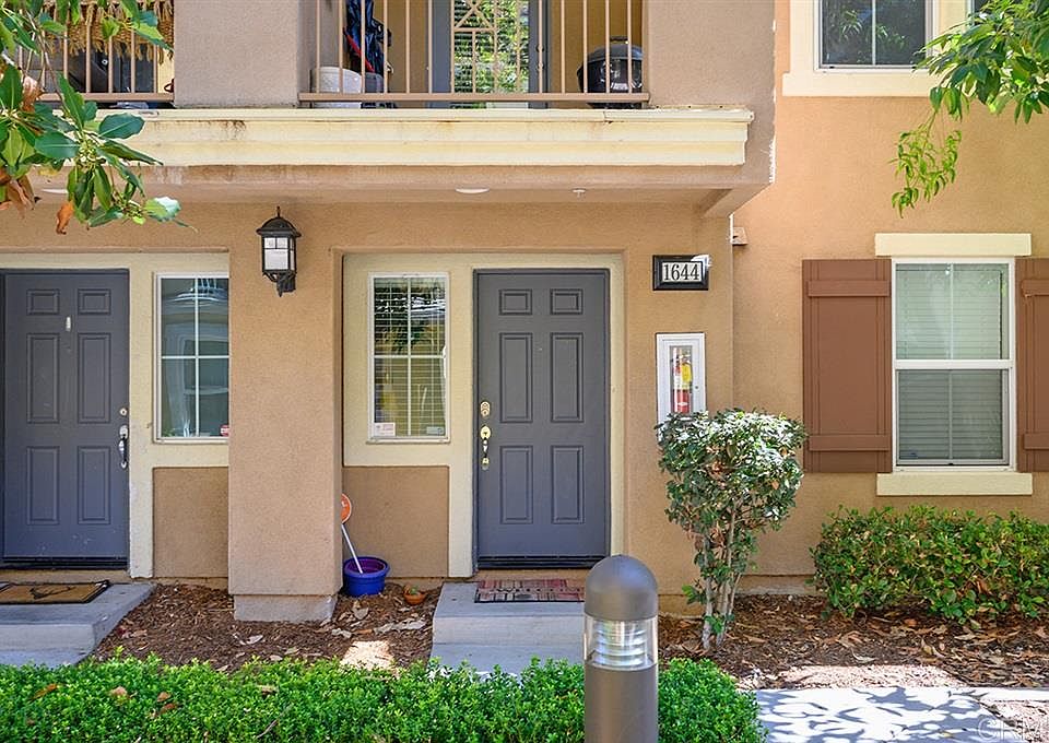 2nd image of 1644 Hickory Nut Pl