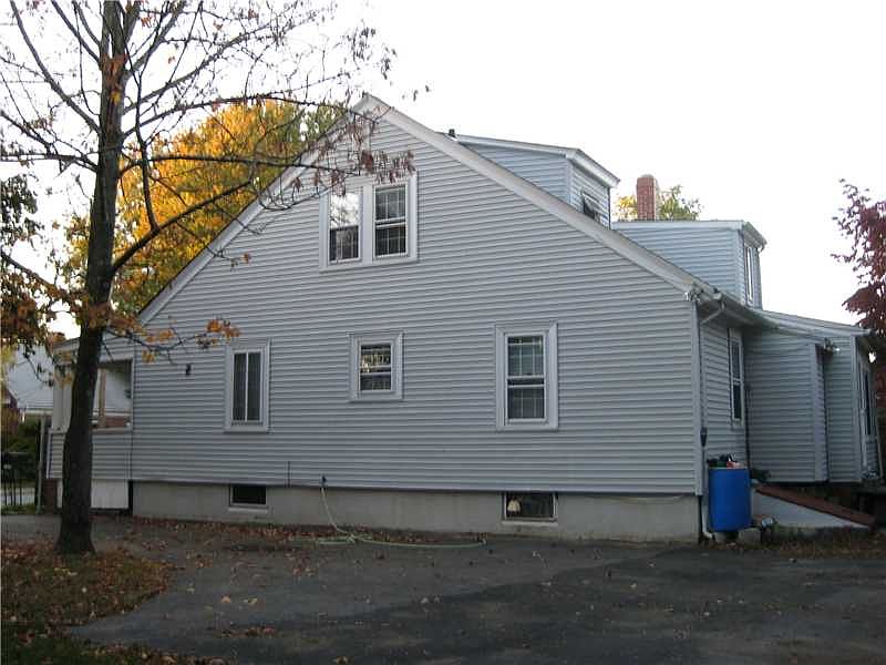 2nd image of 22 Daboll Ct