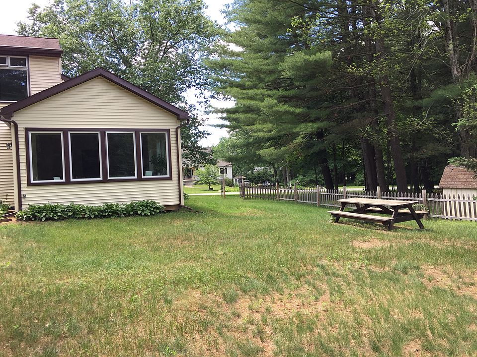 1st image of 27 Cedarcrest Dr
